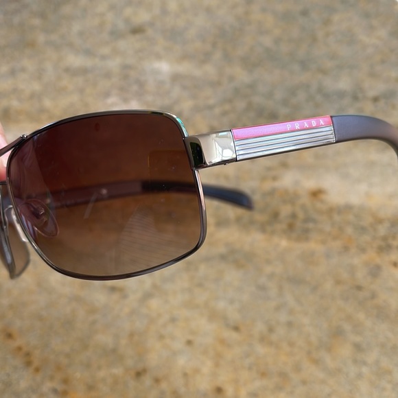 Men’s Prada Sunglasses - Authentic - Picture 4 of 4